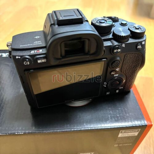 Sony Alpha a7R IV 61 MP Mirrorless Digital Camera WhatsApp+1646902148